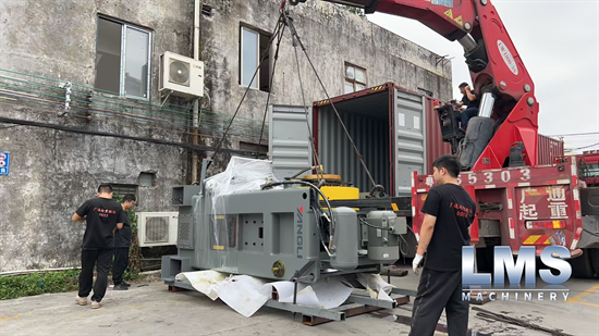 greece machine loading