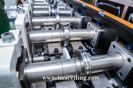 LMS high speed grilyato open cell ceiling machine 30 meters per min roll forming machine