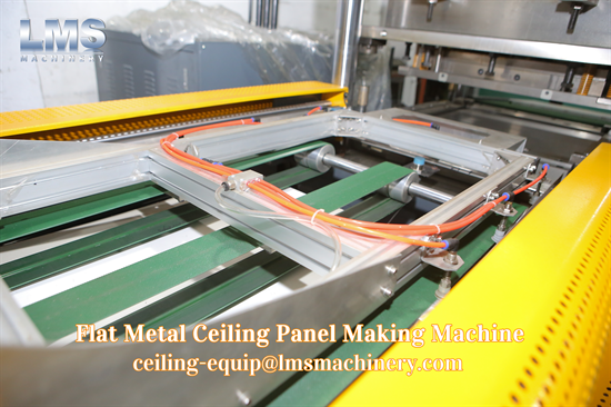 600x600mm,600x1200mm Metal Ceiling Perforation and Forming Line Flipping and manipulator device